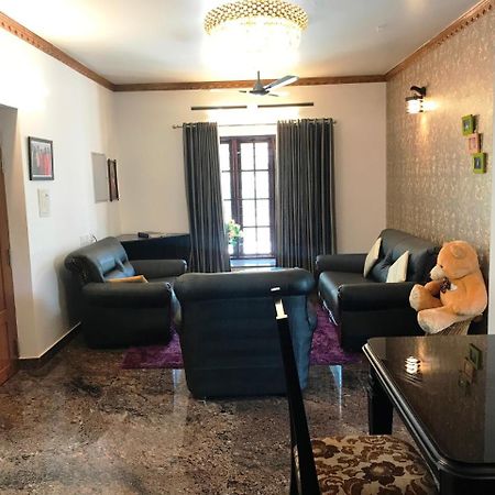 Beersheba Three Bed Room A/C Apartments Thiruvananthapuram Exterior foto