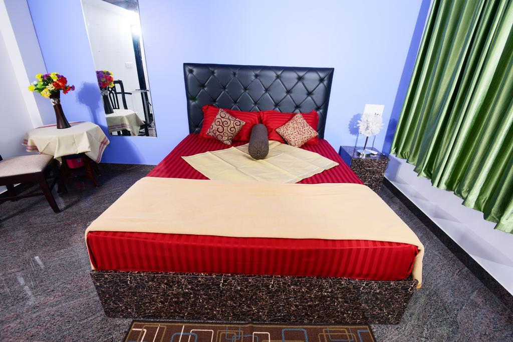 Beersheba Three Bed Room A/C Apartments Thiruvananthapuram Exterior foto