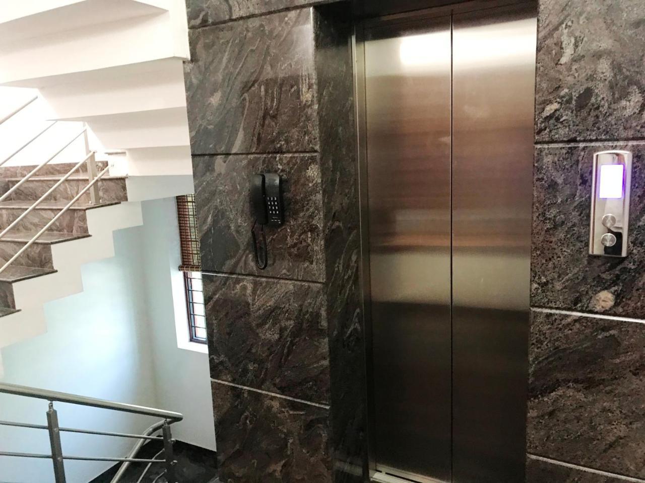 Beersheba Three Bed Room A/C Apartments Thiruvananthapuram Exterior foto